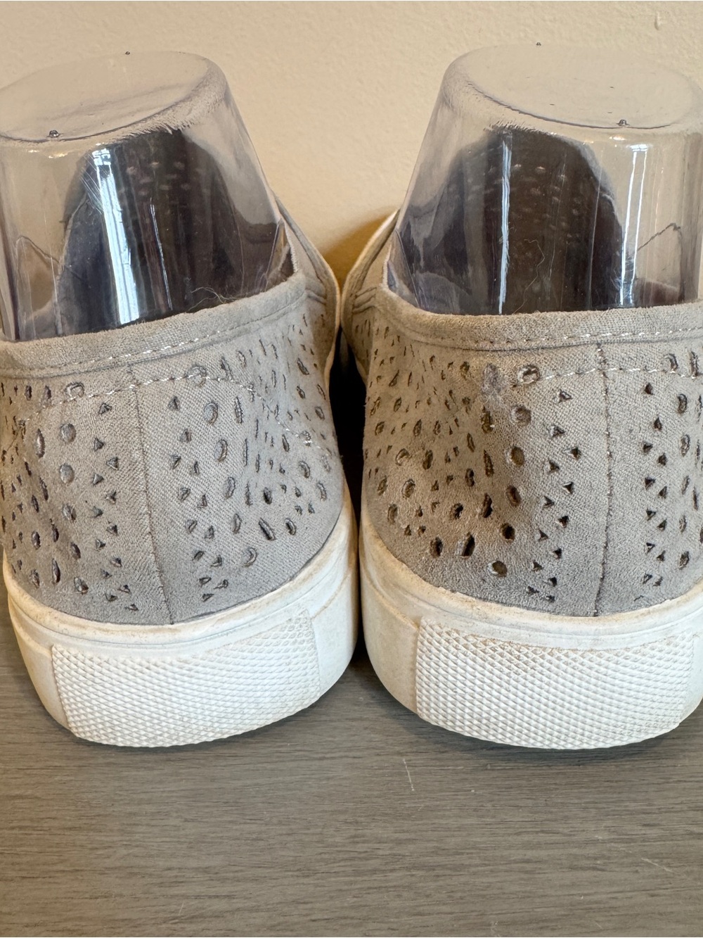 Steve Madden Shoes Womens 7.5 Odonna Loafer Gray Perforated Casual Comfort Flats - Picture 3 of 6